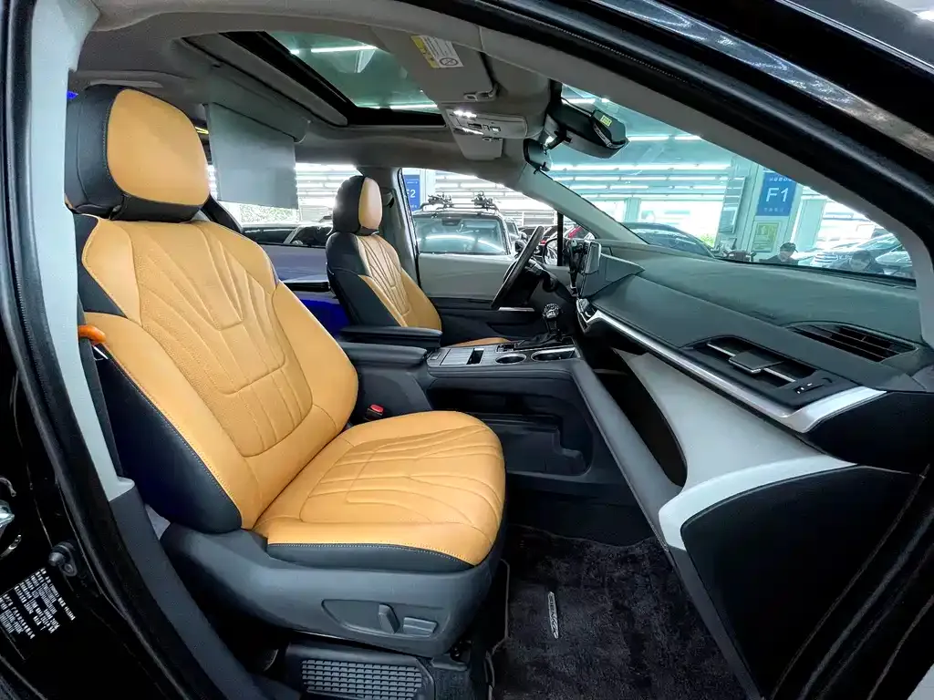Toyota Sienna 2024 из CN, фото 4