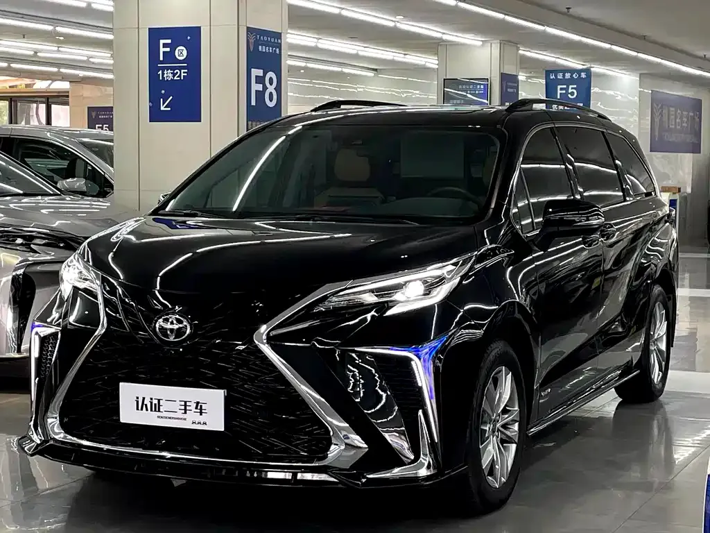 Toyota Sienna 2024 из CN, фото 10