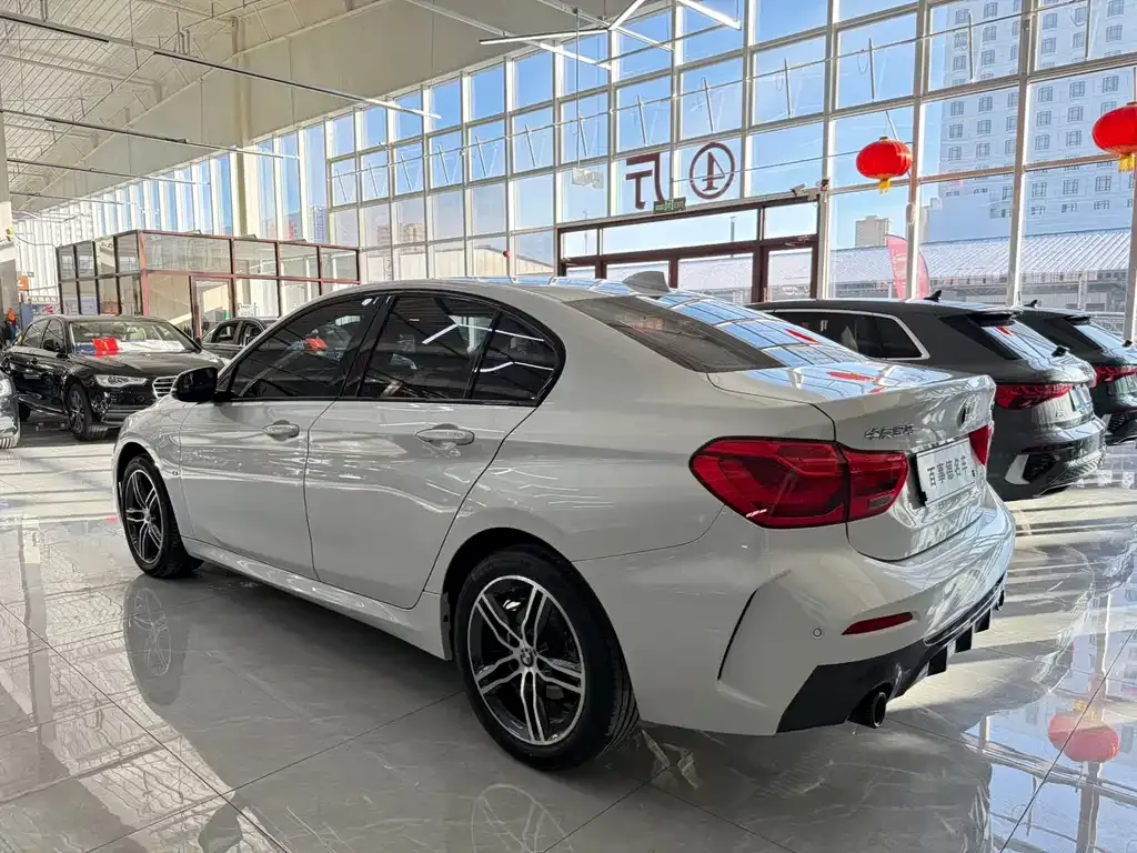 BMW 1 Series 2022 из CN, фото 6