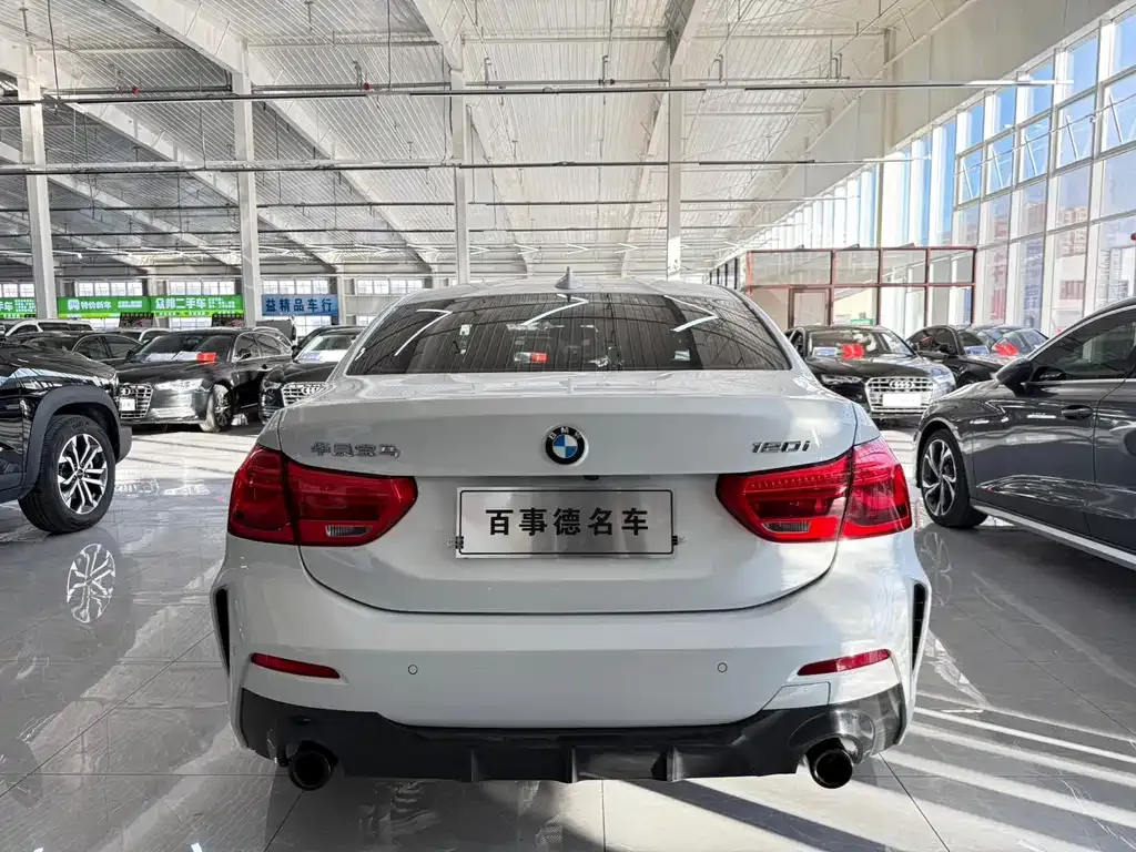 BMW 1 Series 2022 из CN, фото 9