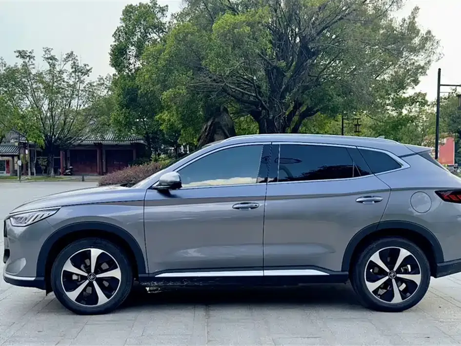 BYD PLUS New Energy — фото 5