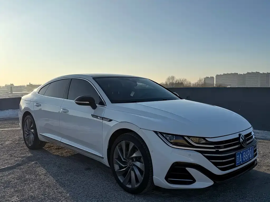 Volkswagen CC 2022 из CN, фото 2