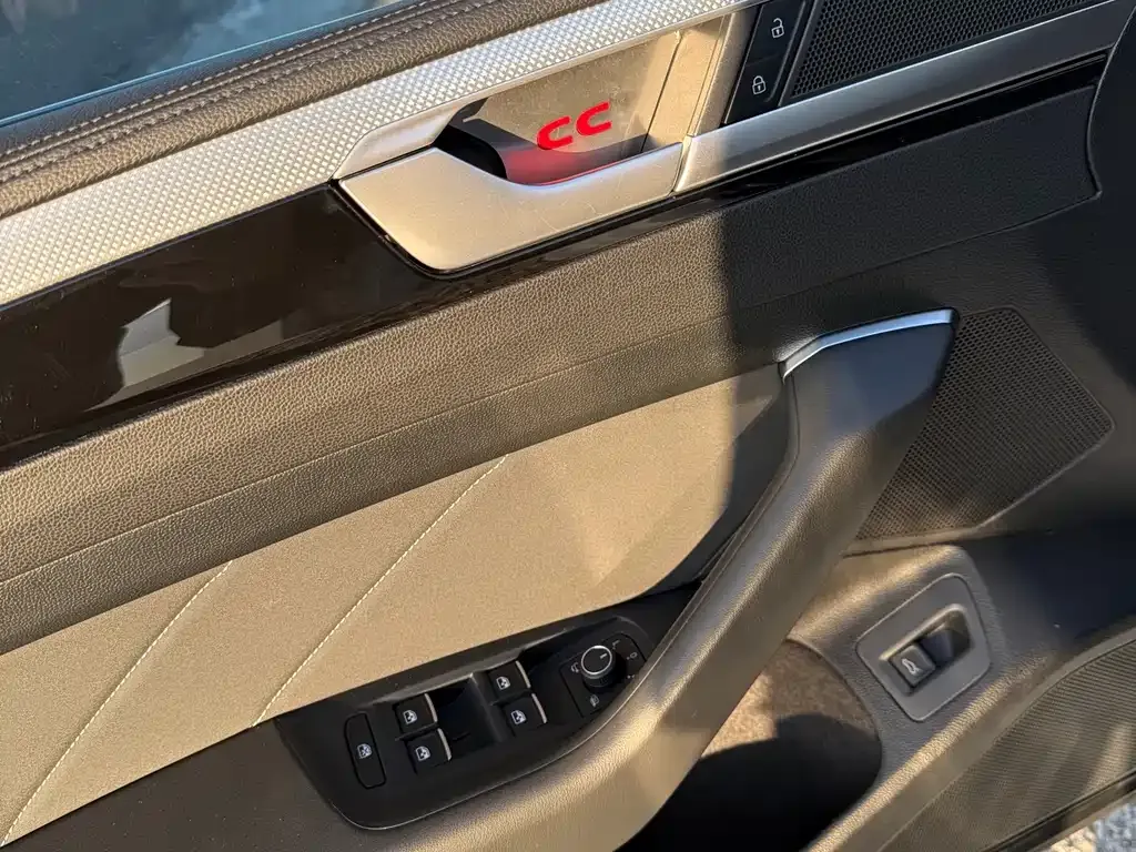 Volkswagen CC 2022 из CN, фото 10