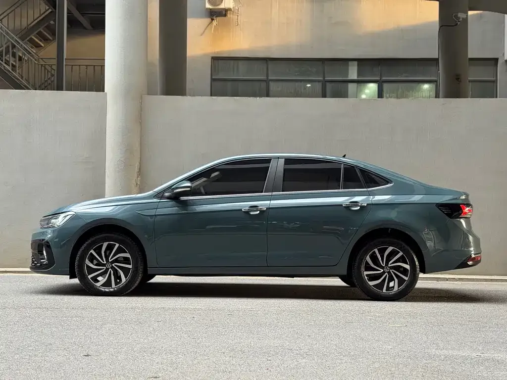 Volkswagen Lavida 2023 из CN, фото 9
