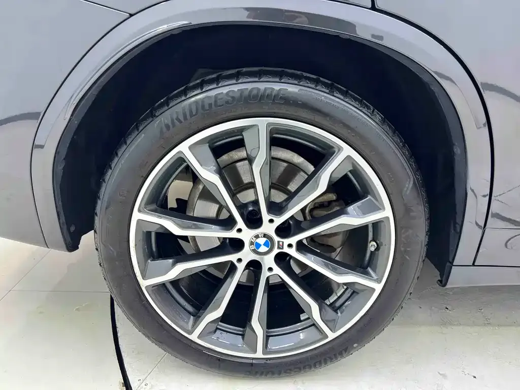 BMW X3 — фото 9