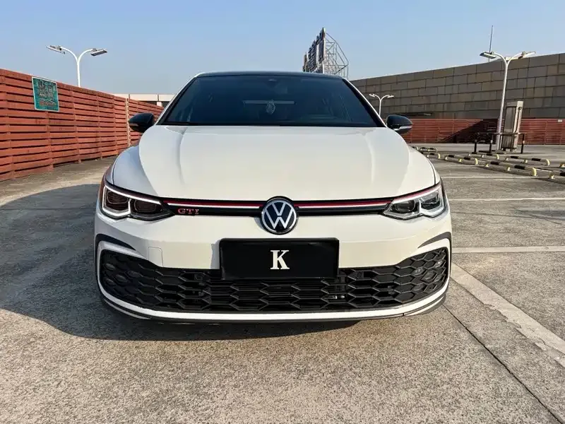 Volkswagen Golf GTI 2024 из CN, фото 2