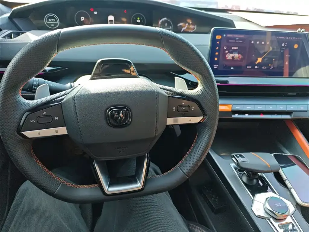Changan UNI-V 2023 из CN, фото 3