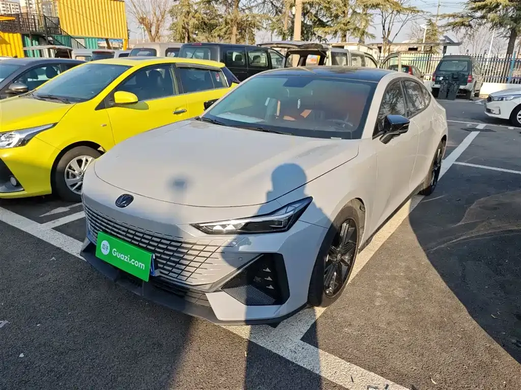 Changan UNI-V 2023 из CN, фото 4