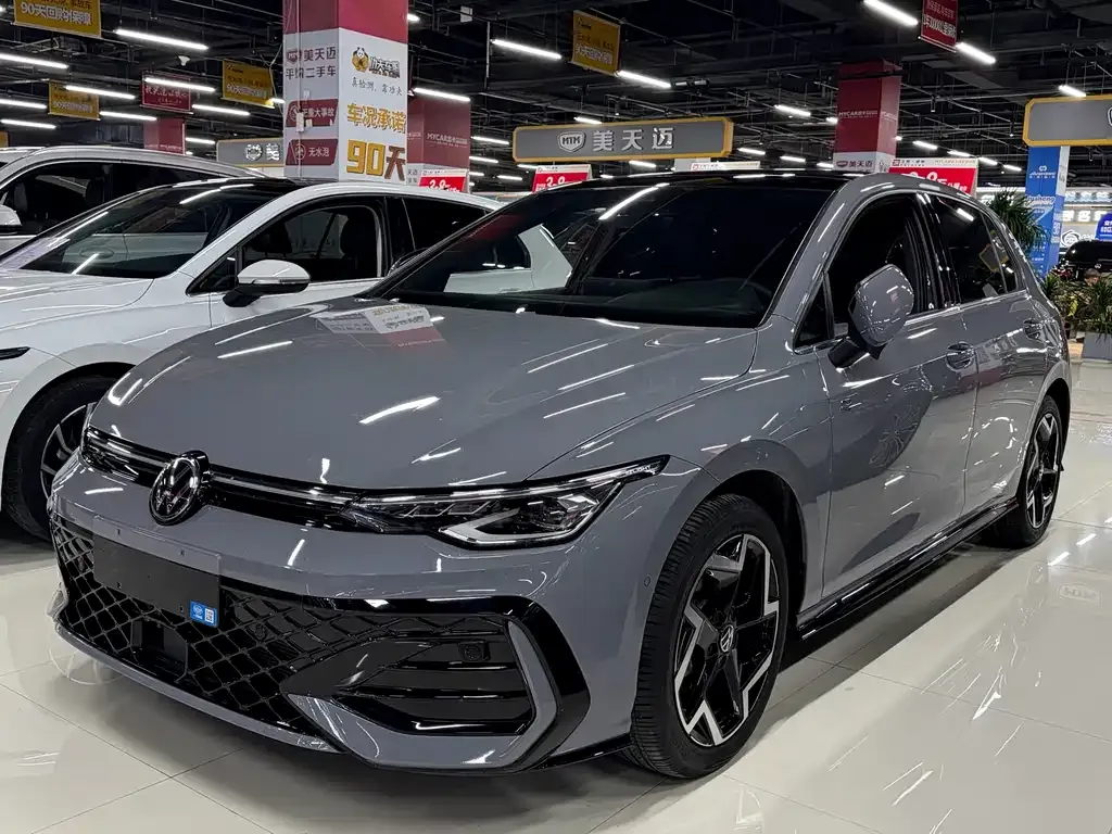 Volkswagen Golf 2025 из CN, фото 1
