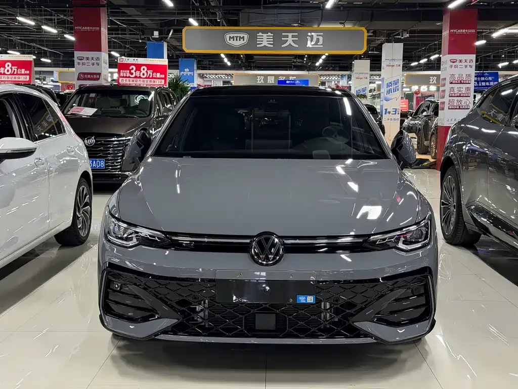 Volkswagen Golf 2025 из CN, фото 2