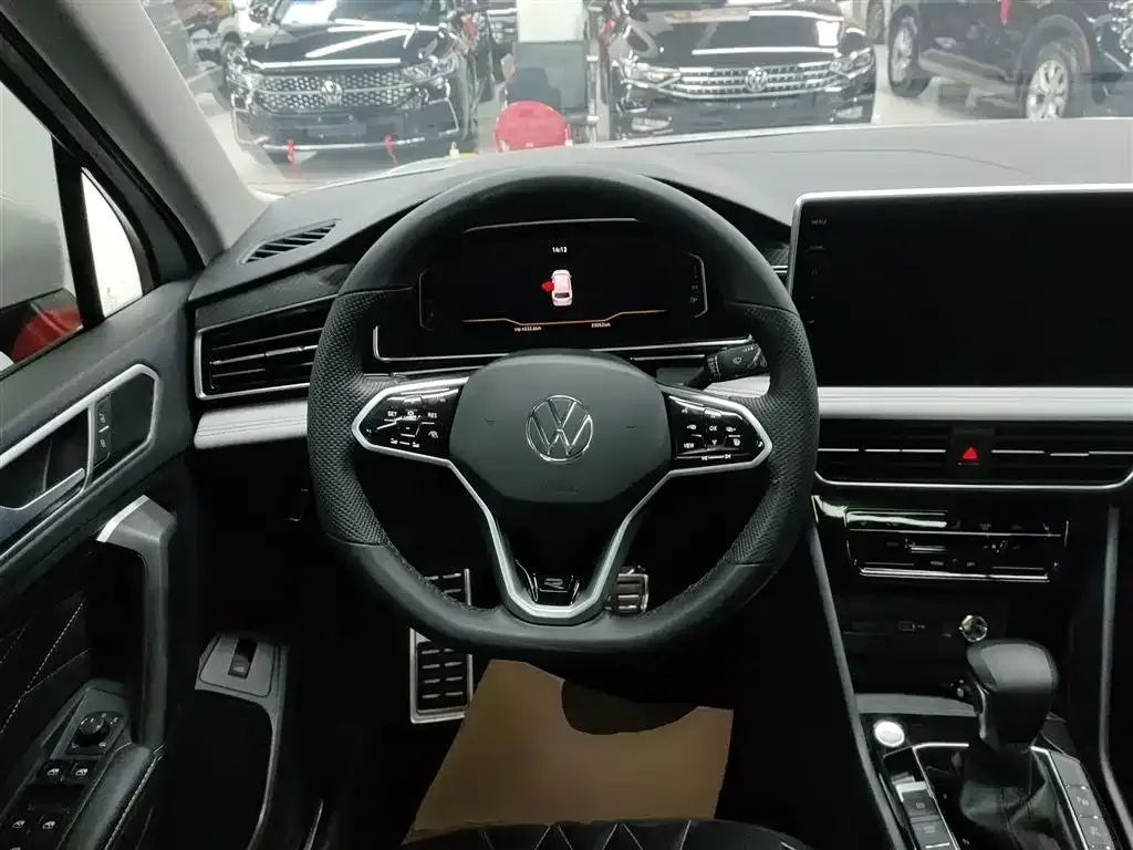 Volkswagen Tiguan L 2023 из CN, фото 5