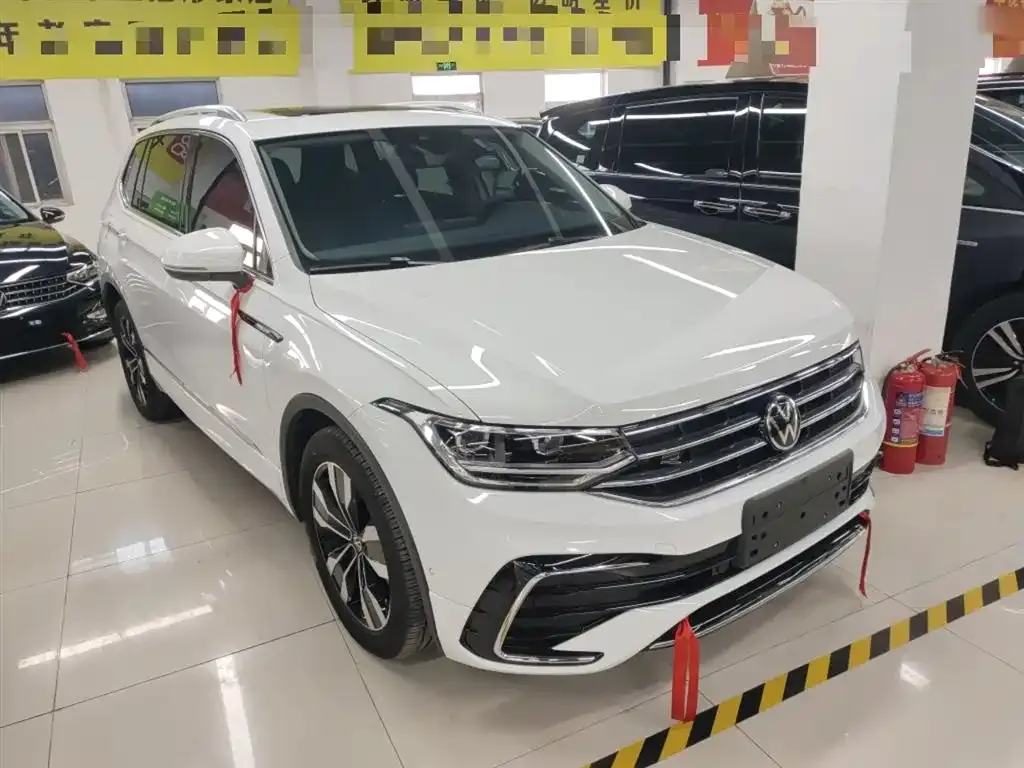 Volkswagen Tiguan L 2023 из CN, фото 10