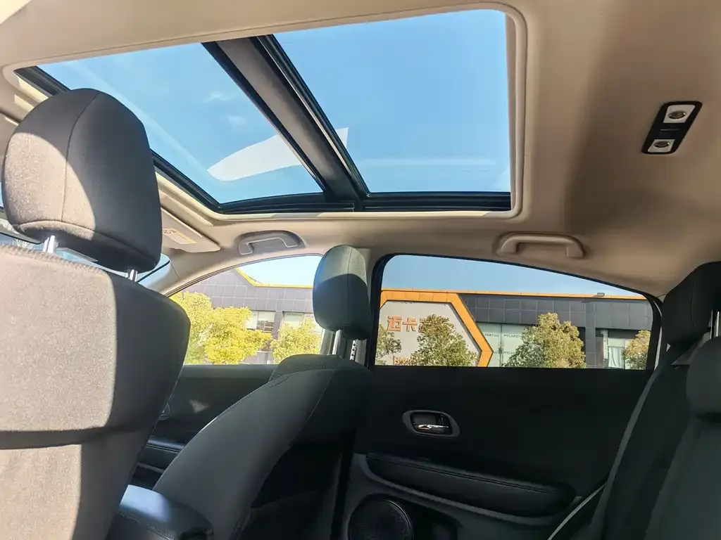 Honda Vezel 2022 из CN, фото 3