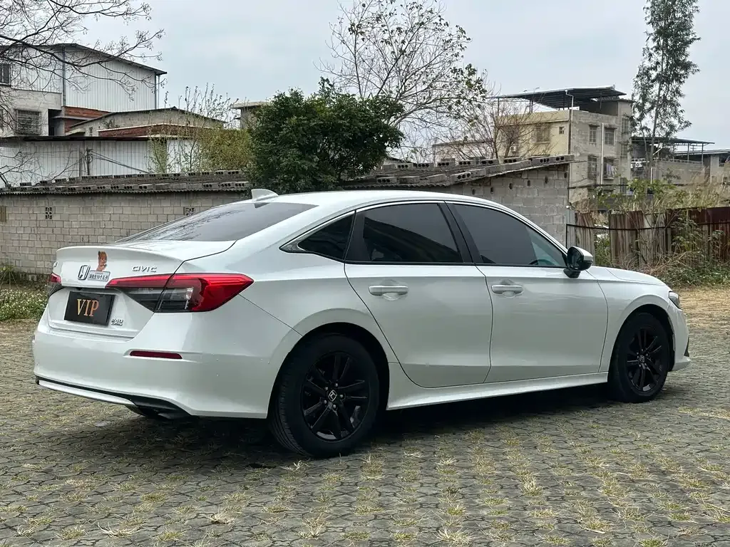 Honda Civic — фото 9