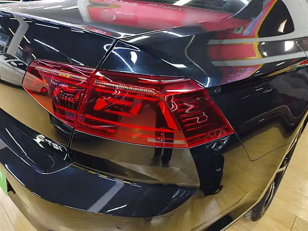Volkswagen Magotan 2023 из CN, фото 7