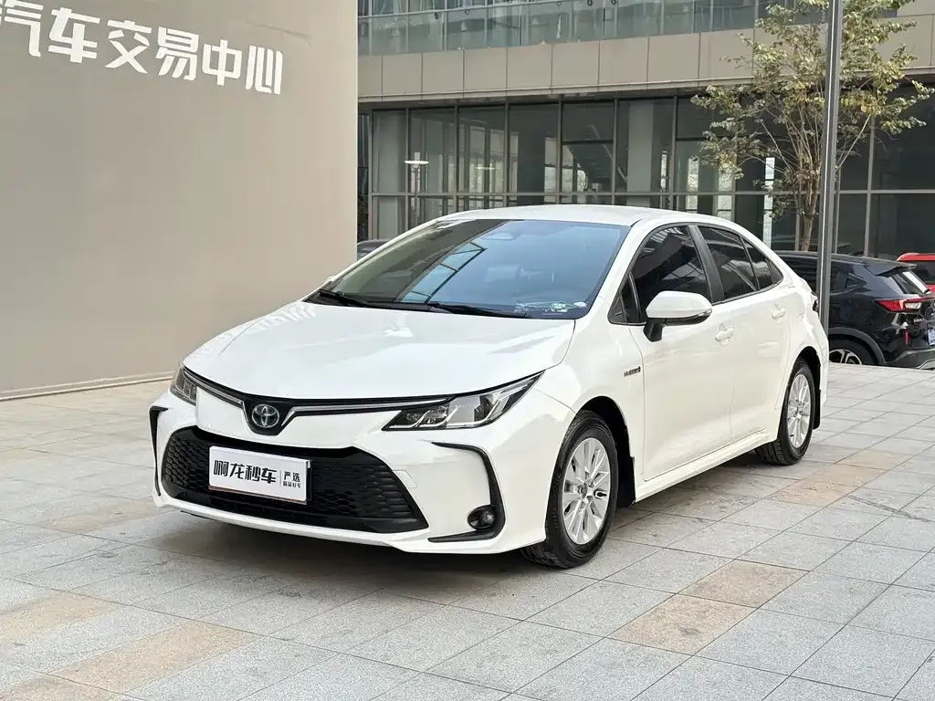 Toyota Corolla 2024 из CN, фото 2