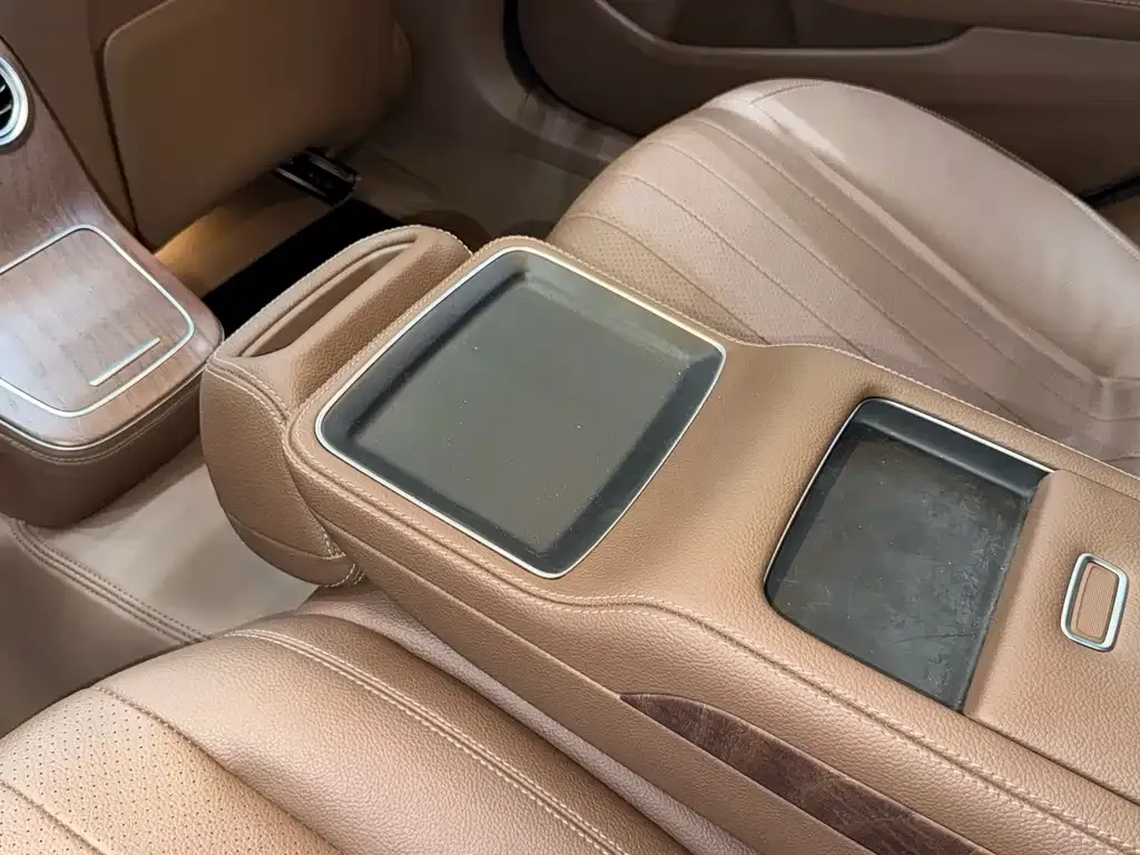 Mercedes-Benz E-Class 2021 из CN, фото 3