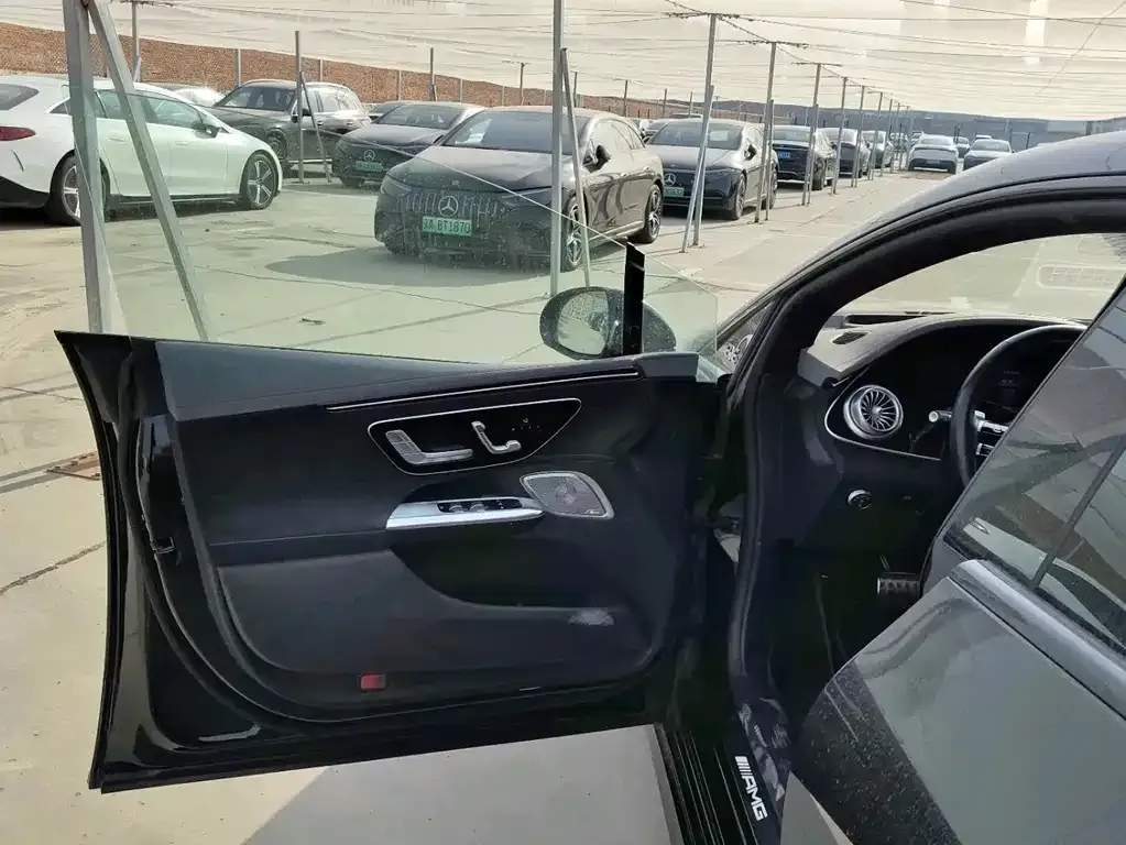 Mercedes-Benz EQE AMG 2023 из CN, фото 3