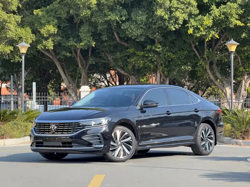Volkswagen Passat 2023 из CN, фото 5