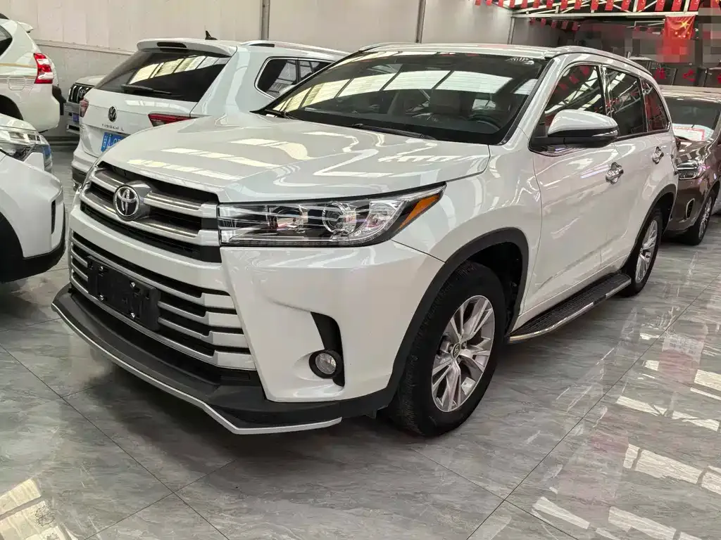 Toyota Highlander 2021 из CN, фото 1