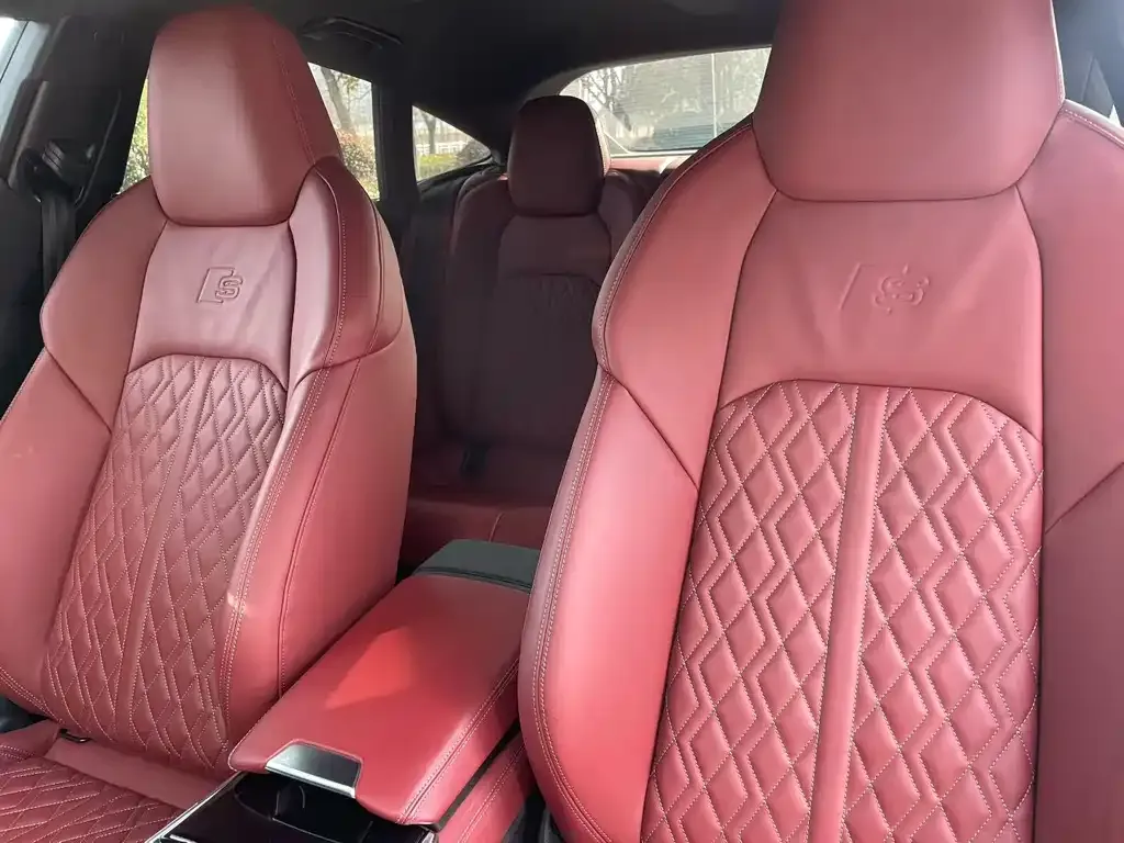 Audi S7 2021 из CN, фото 3