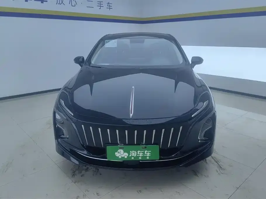 Hongqi E-QM5 2024 из CN, фото 2