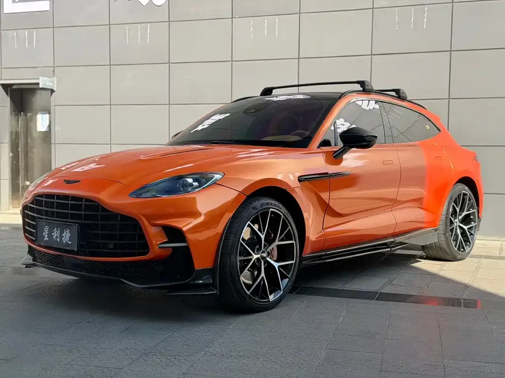 Aston Martin DBX — фото 4