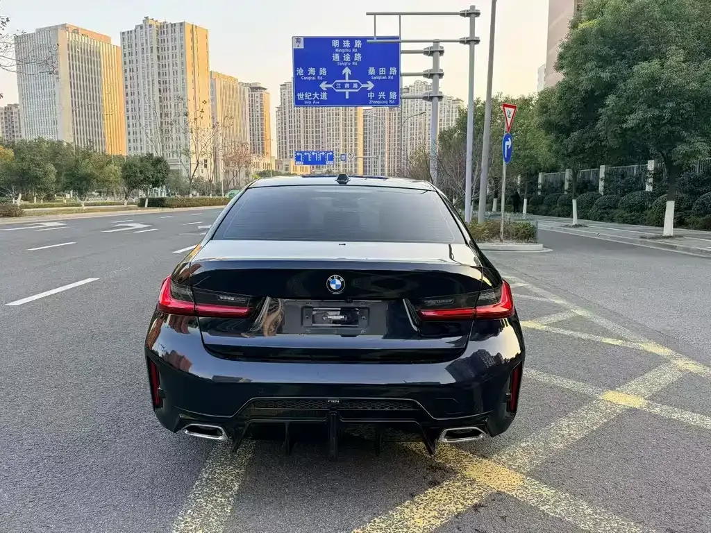 BMW 3 Series 2023 из CN, фото 9