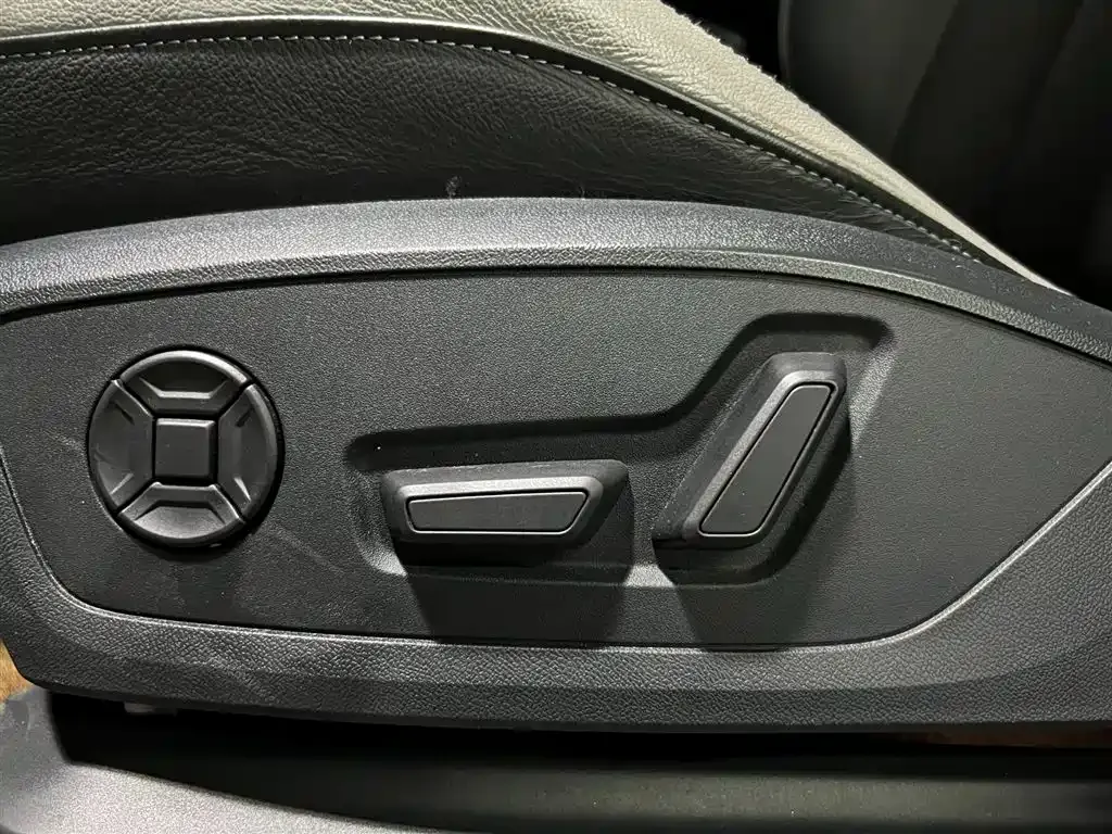 Audi Q3 2021 из CN, фото 8