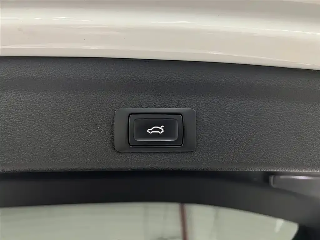 Audi Q3 2021 из CN, фото 4