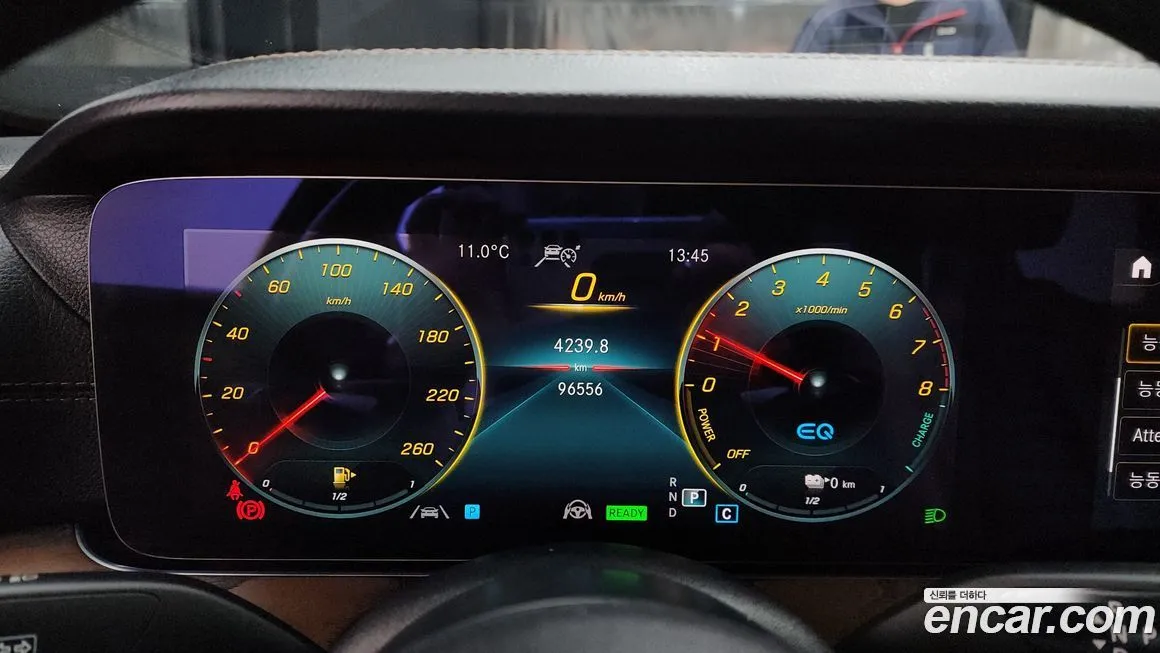 Mercedes-Benz E-Class 2021 из KR, фото 9