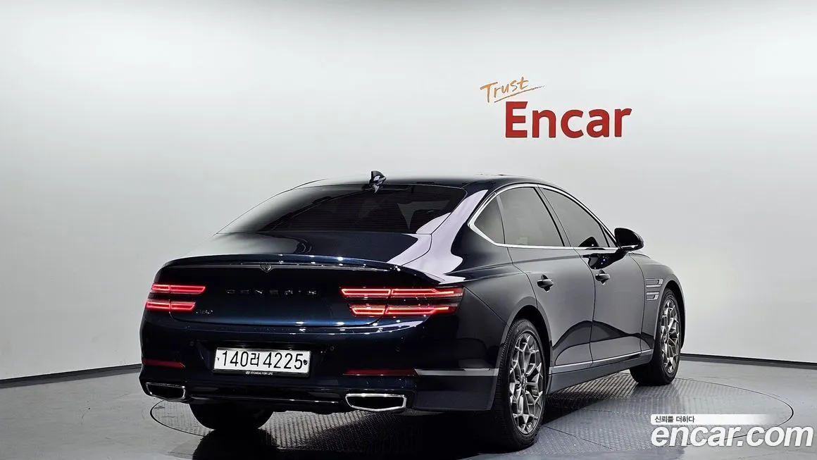 Genesis G80 — фото 10