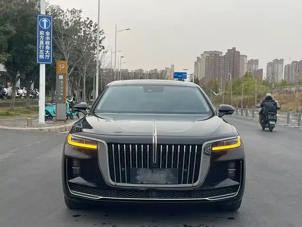 Hongqi H9 — фото 2