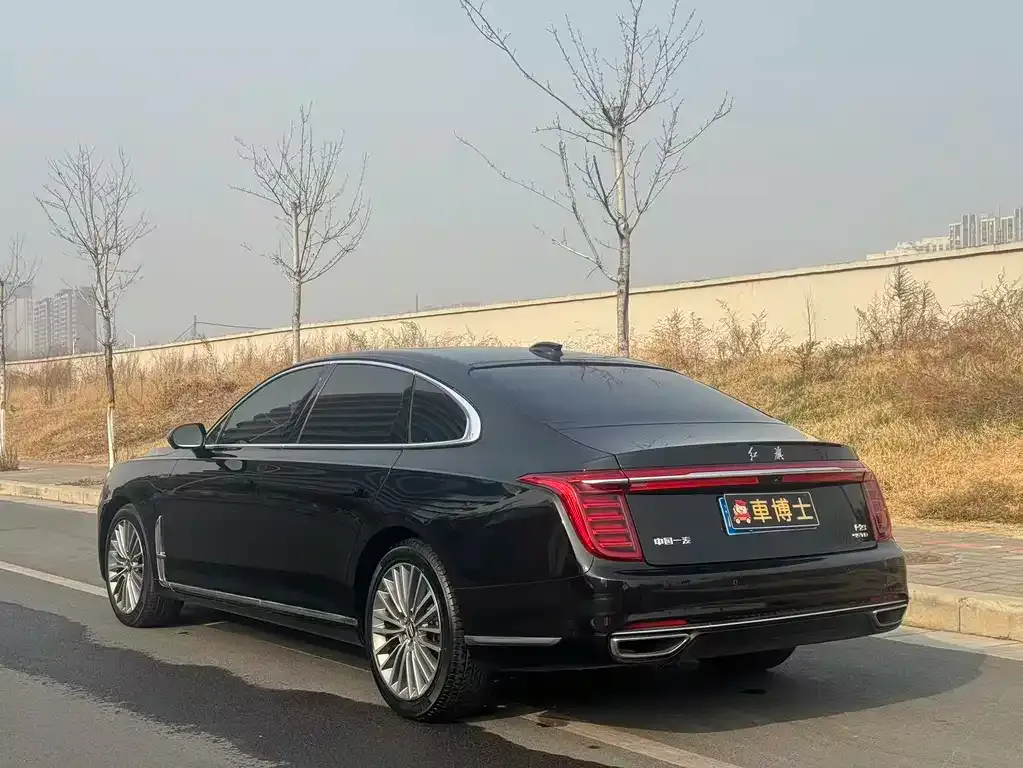 Hongqi H9 — фото 9