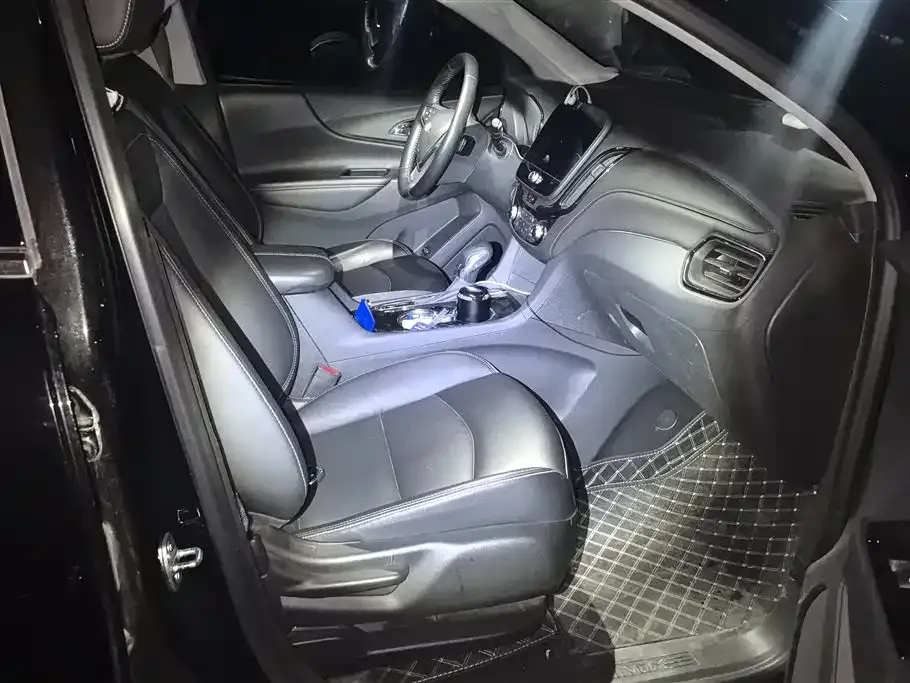 Chevrolet Equinox 2022 из CN, фото 6