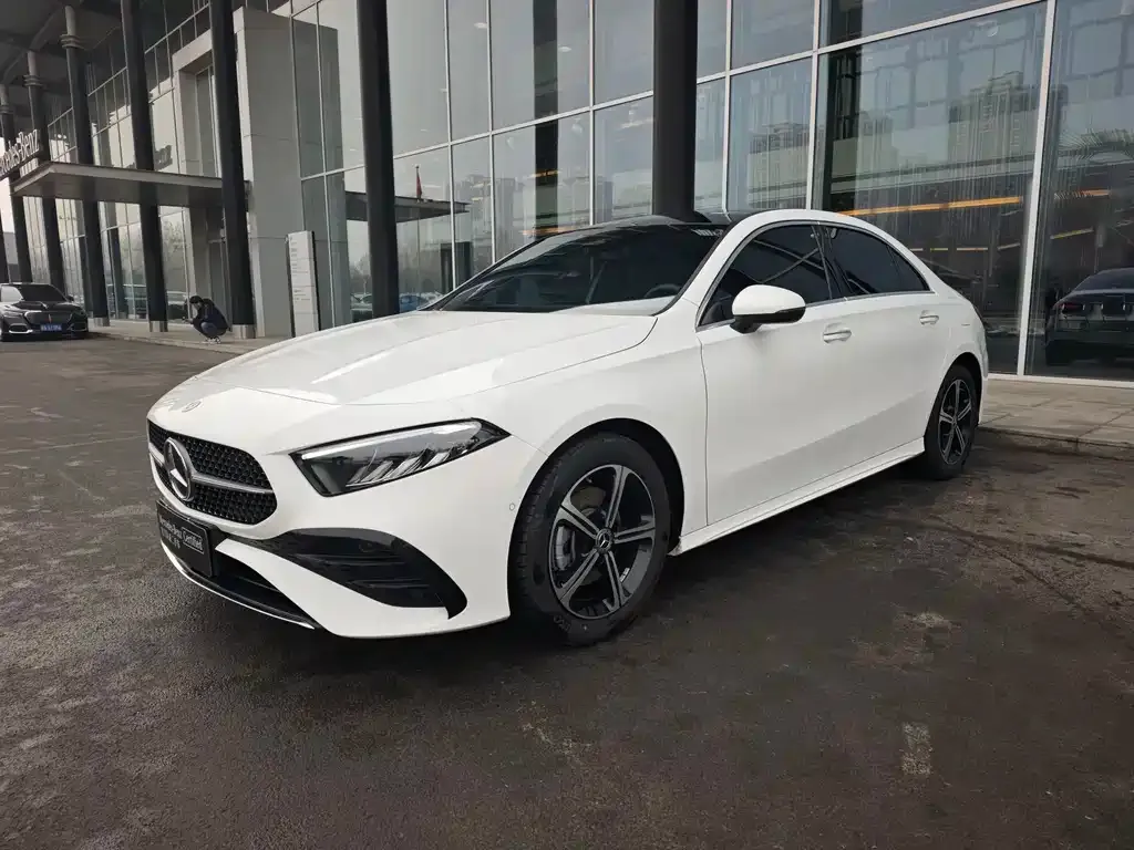 Mercedes-Benz A-Class — фото 1