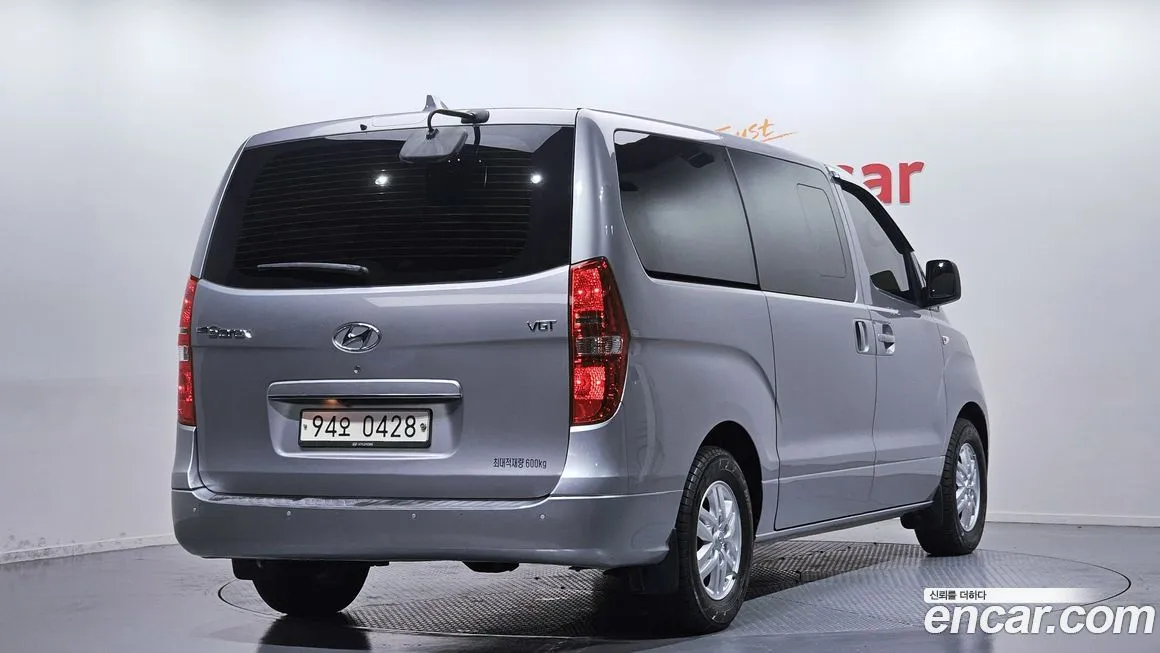 Hyundai Starex — фото 2