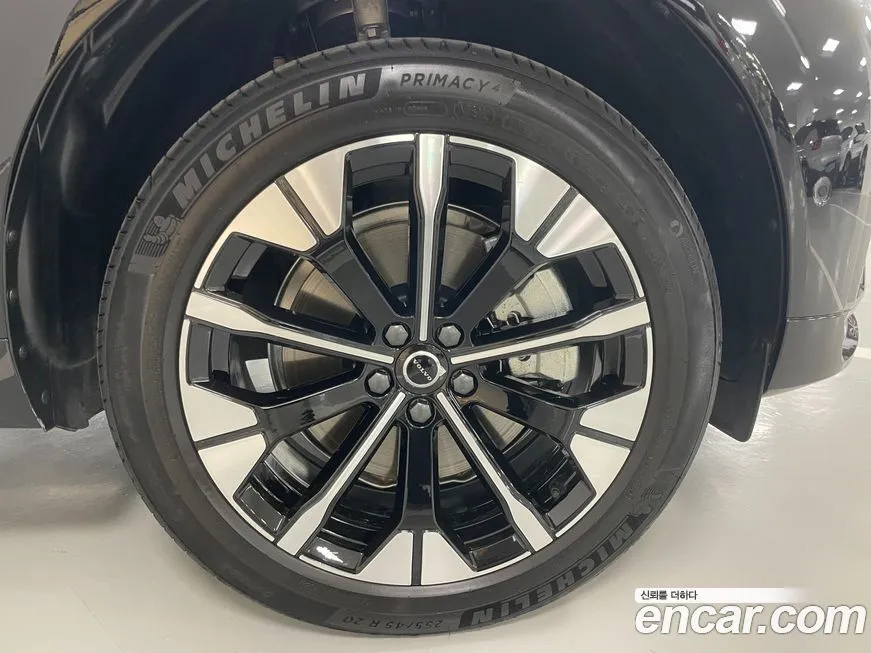 Volvo XC60 2026 из KR, фото 3