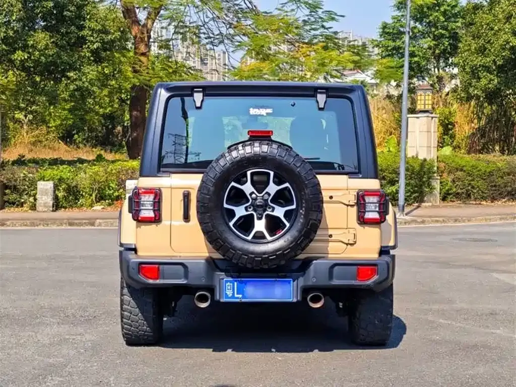 Jeep Wrangler 2022 из CN, фото 7