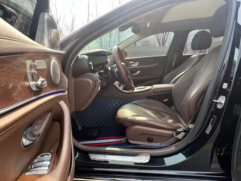 Mercedes-Benz E-Class 2021 из CN, фото 2