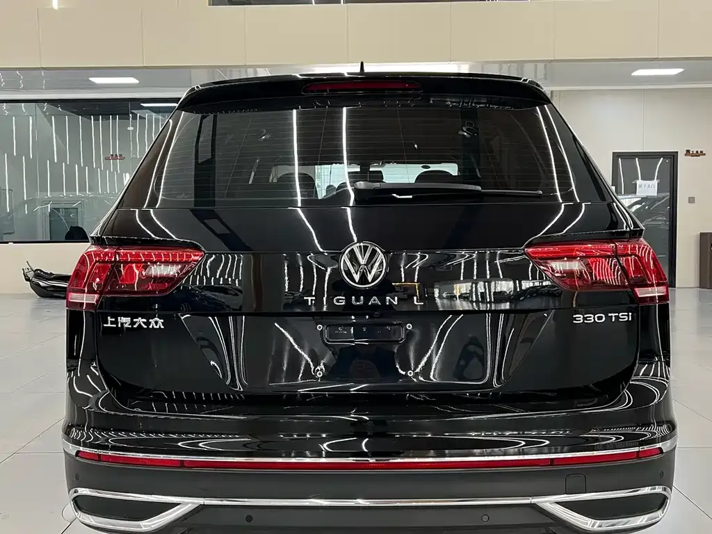 Volkswagen Tiguan L — фото 5