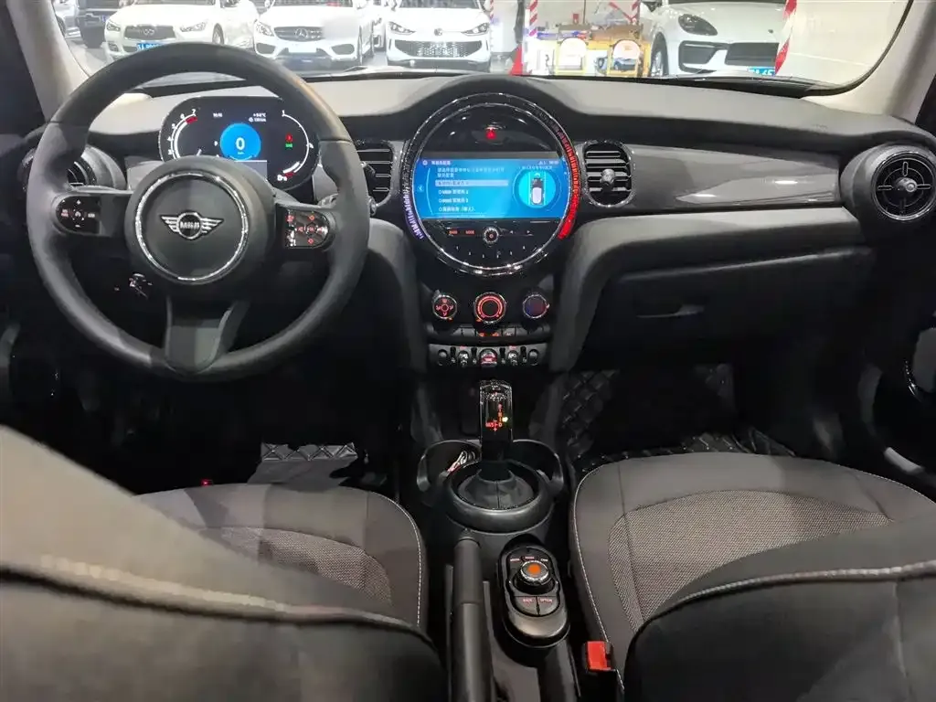 MINI Cooper (3-door) 2024 из CN, фото 10