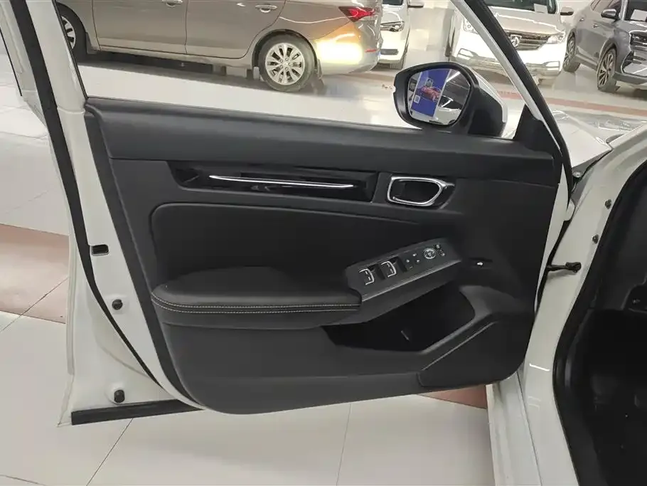 Honda Civic 2024 из CN, фото 3