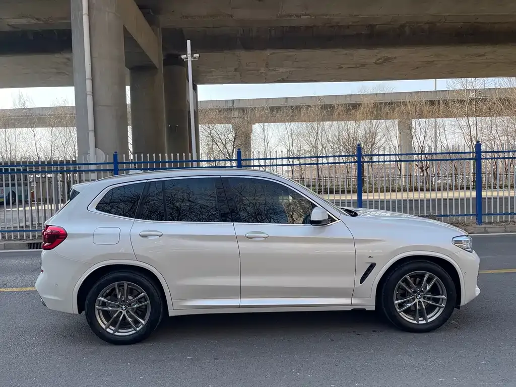 BMW X3 2021 из CN, фото 8