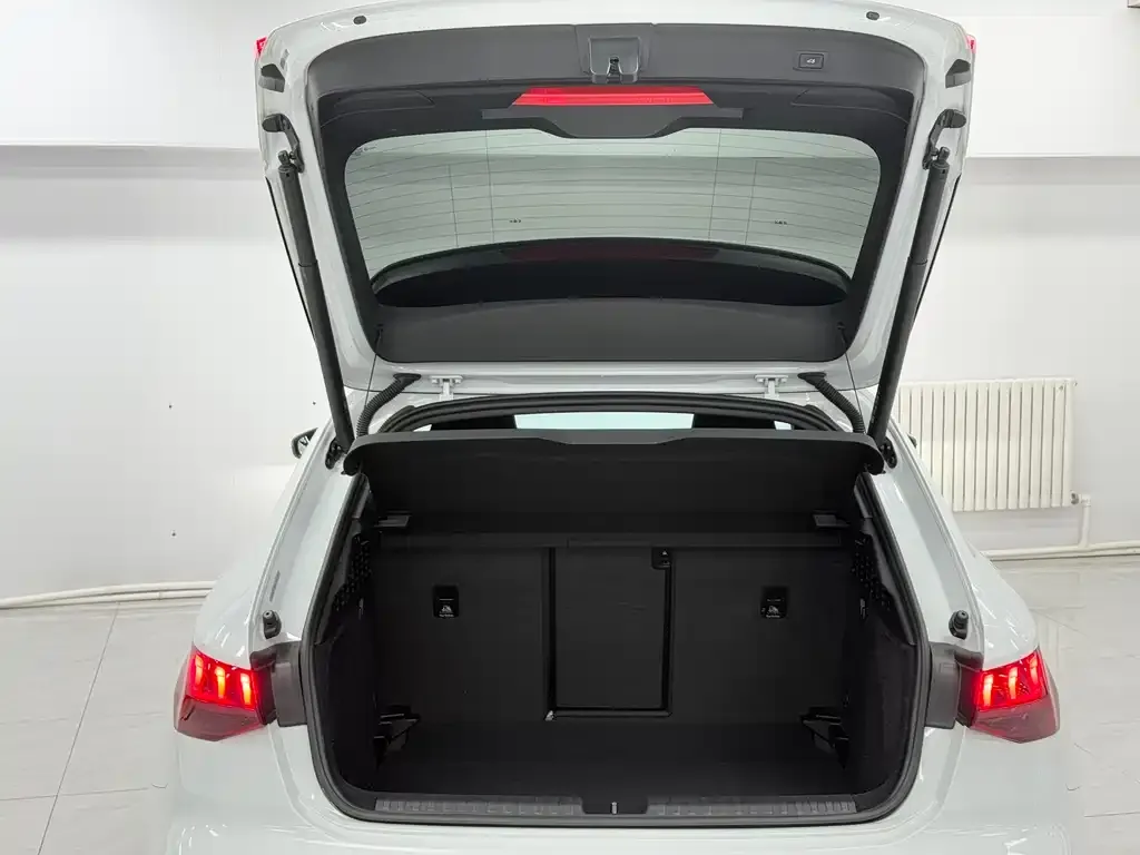 Audi A3 2022 из CN, фото 9