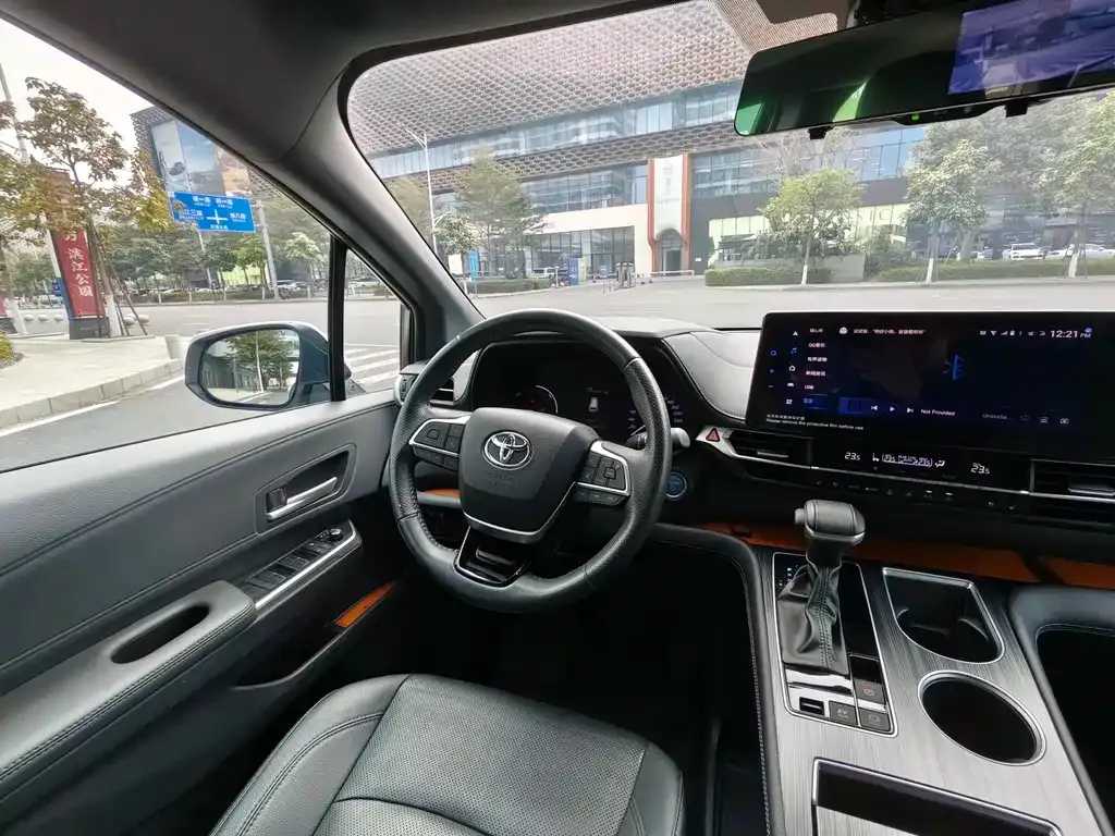 Toyota Sienna 2022 из CN, фото 10