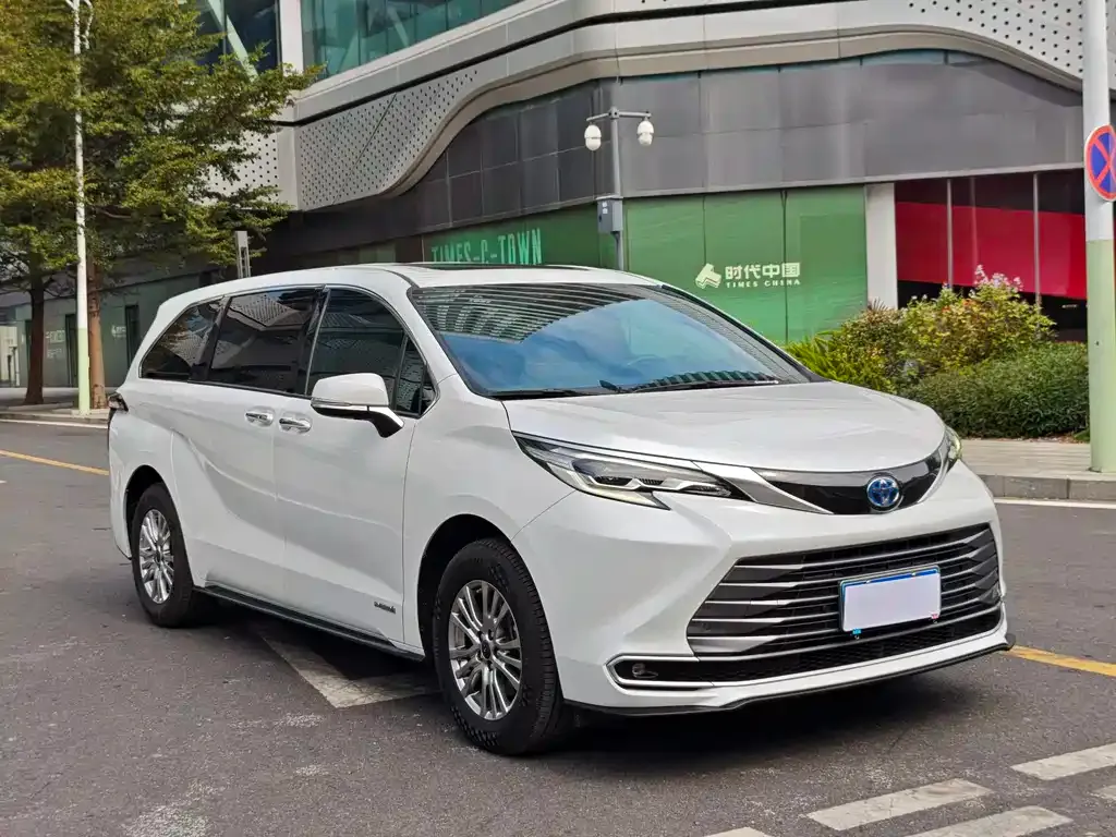 Toyota Sienna 2022 из CN, фото 8