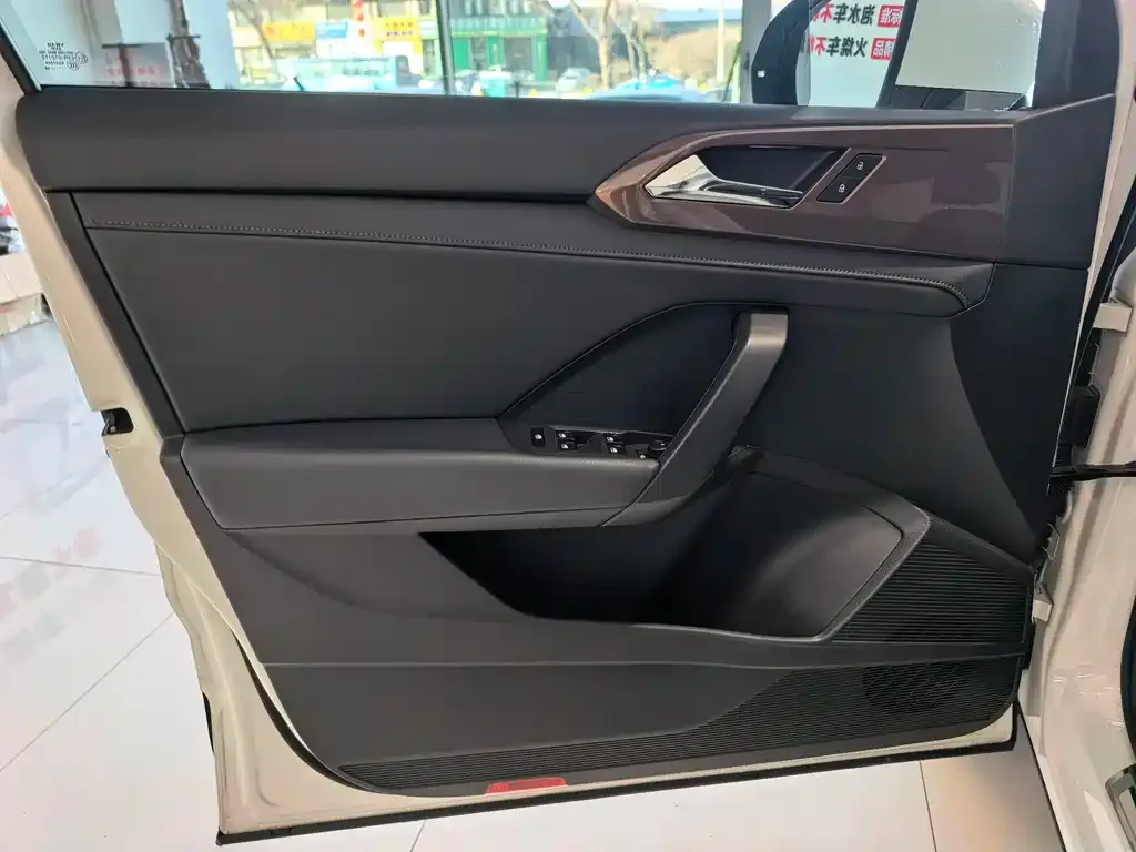 Volkswagen Tharu 2022 из CN, фото 6