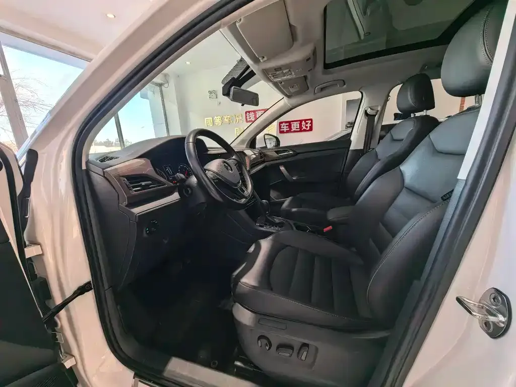 Volkswagen Tharu 2022 из CN, фото 8