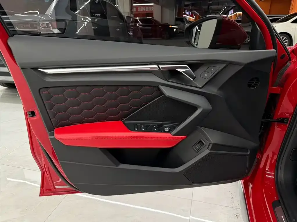 Audi A3 2021 из CN, фото 4